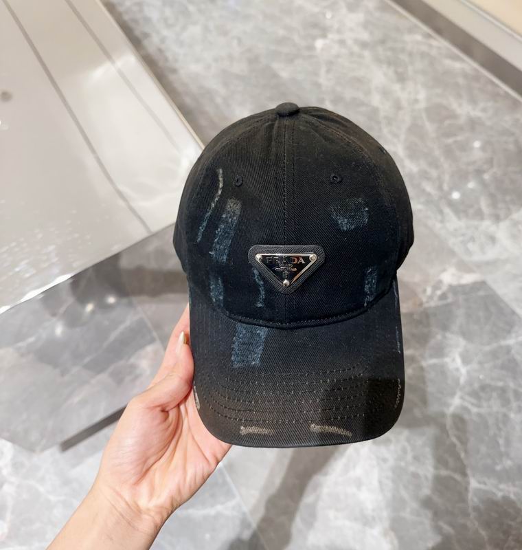 Prada cap (100)